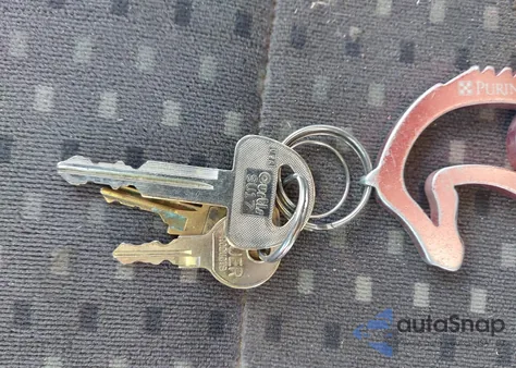 1993 Geo Tracker z USA, uszkodzony, nr VIN 2CNBJ18U5P6914129